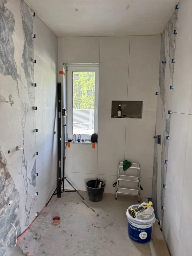 Układanie płytek w łazience – realizacja REMONT-LUX