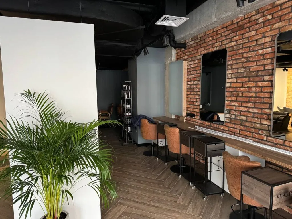 Remont i wykończenie salonu kosmetycznego w Warszawie – realizacja REMONT-LUX